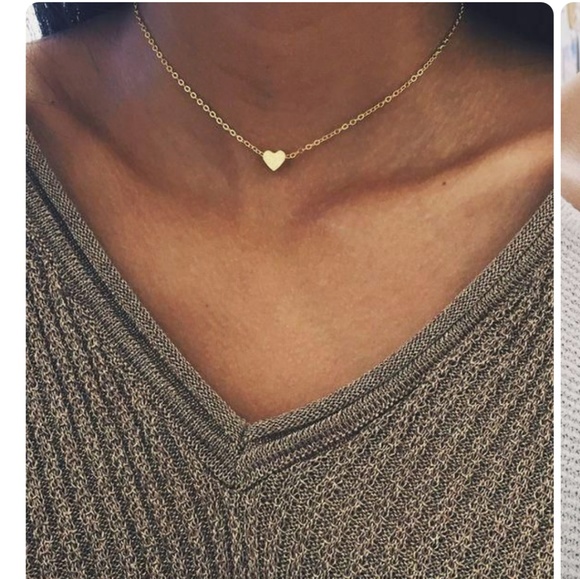 Jewelry - silver New necklace with heart pendant